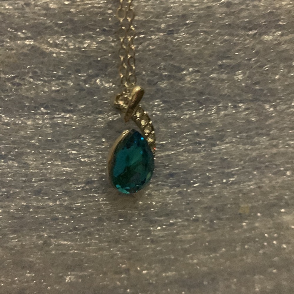 Necklace - Picture 6 of 8